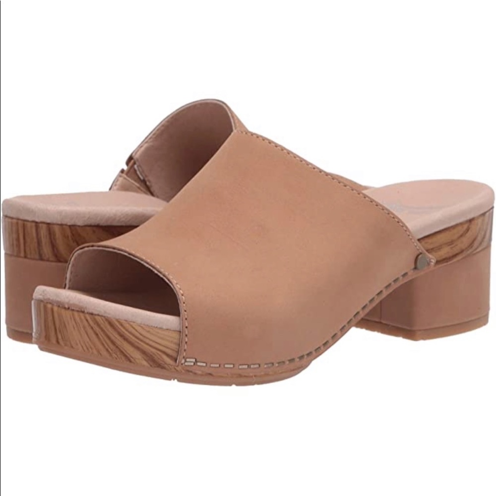 Dansko Maci clog taupe